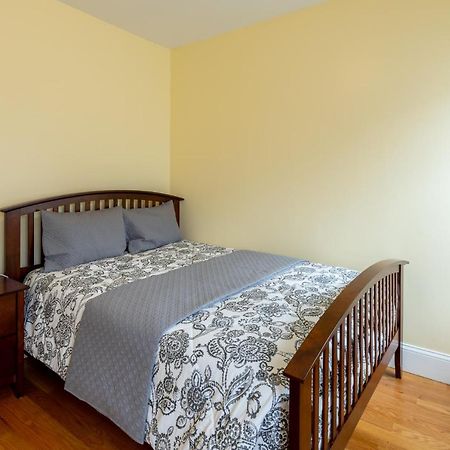 90 - 4Br Dorchester - Sleek Apt Near Marina Bay Boston Exterior photo